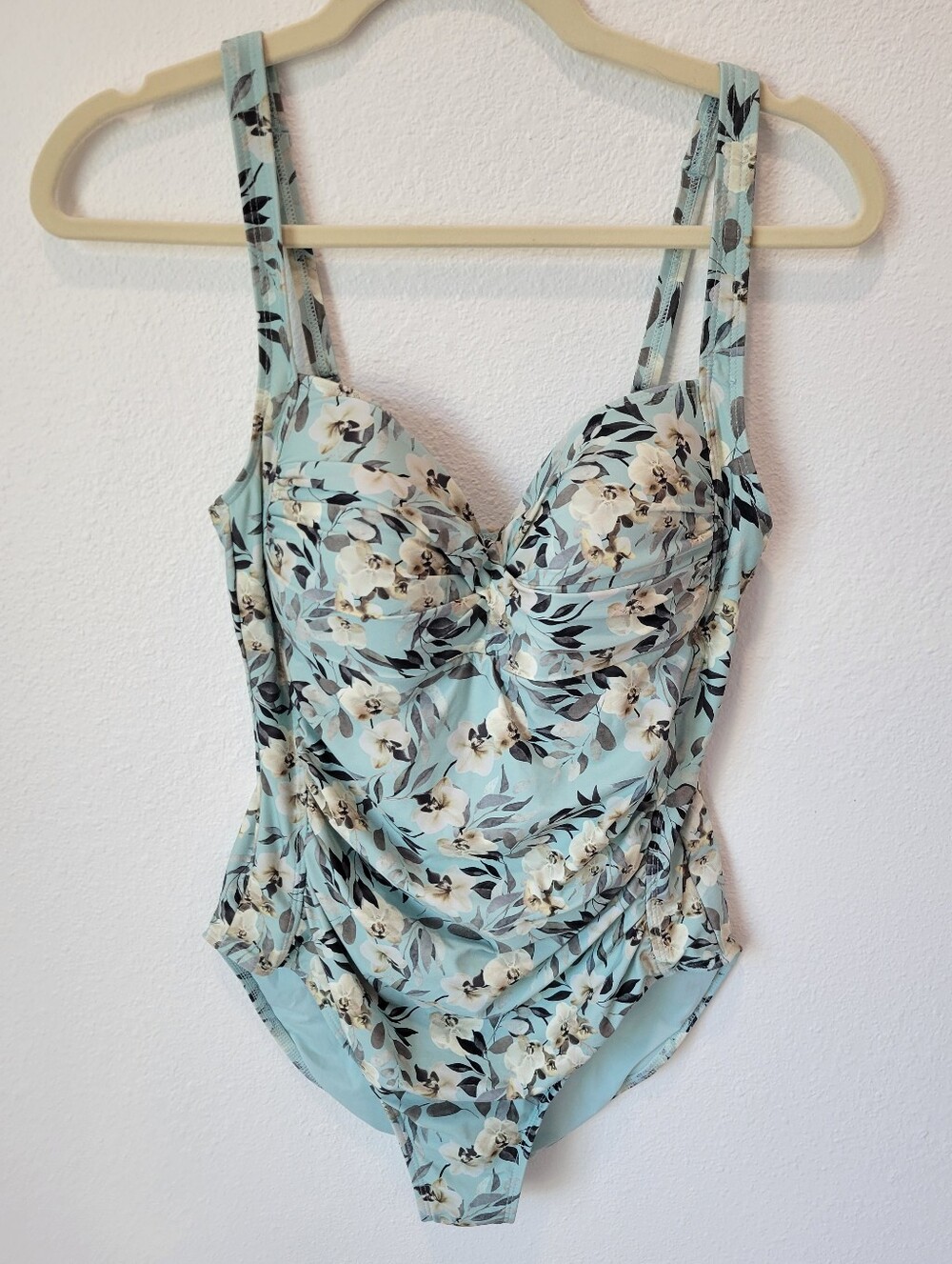 Niptuck Swim Womens 10 One Piece Swimsuit Blue Floral Ruched Multi Fit Cup